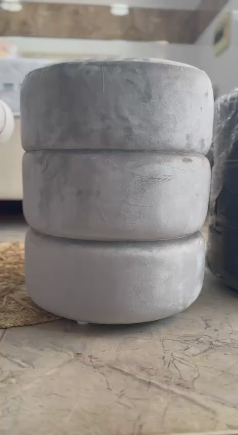 Pouf 2025
